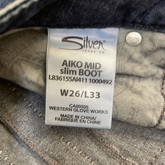Silver Jeans - Picture 5 of 7